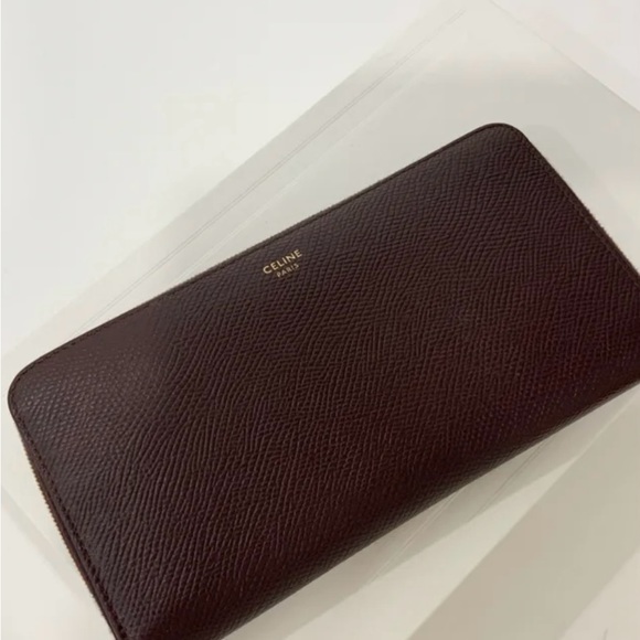 CELINE- ZIP WALLET in deep burgundy calfskin - Picture 10 of 12